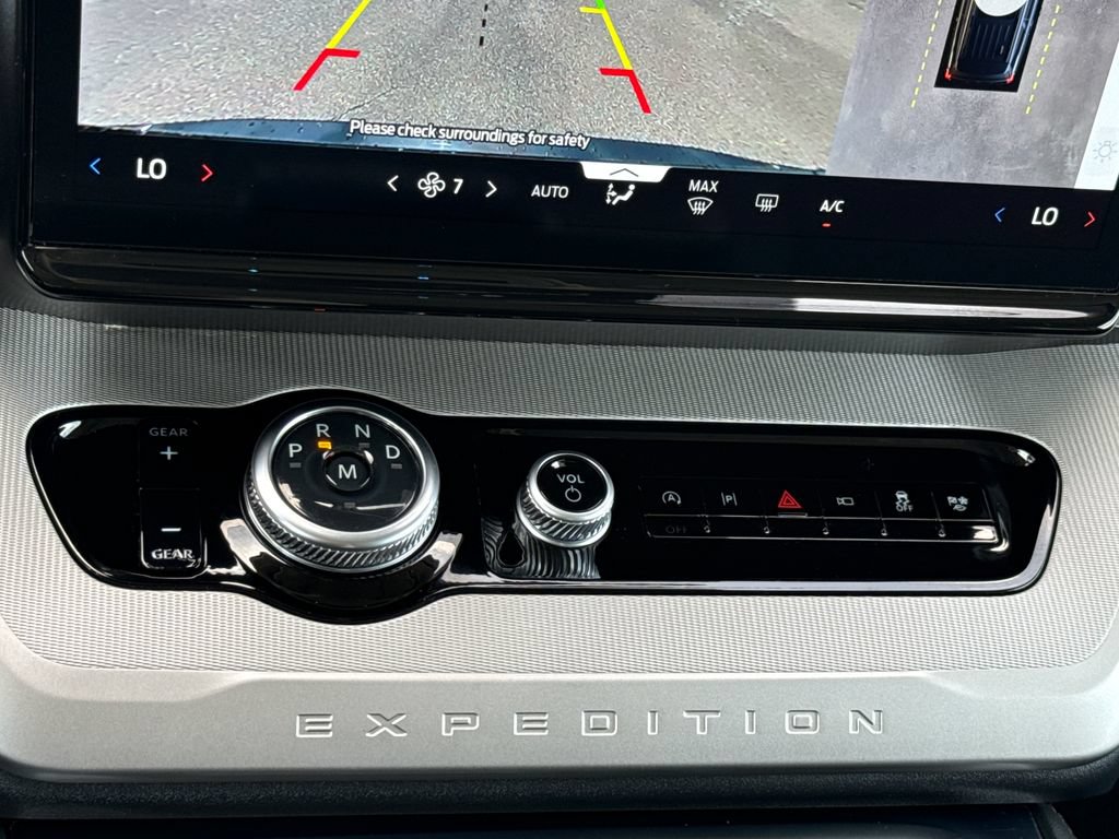 Certified 2025 Ford Expedition Active RWD image 24