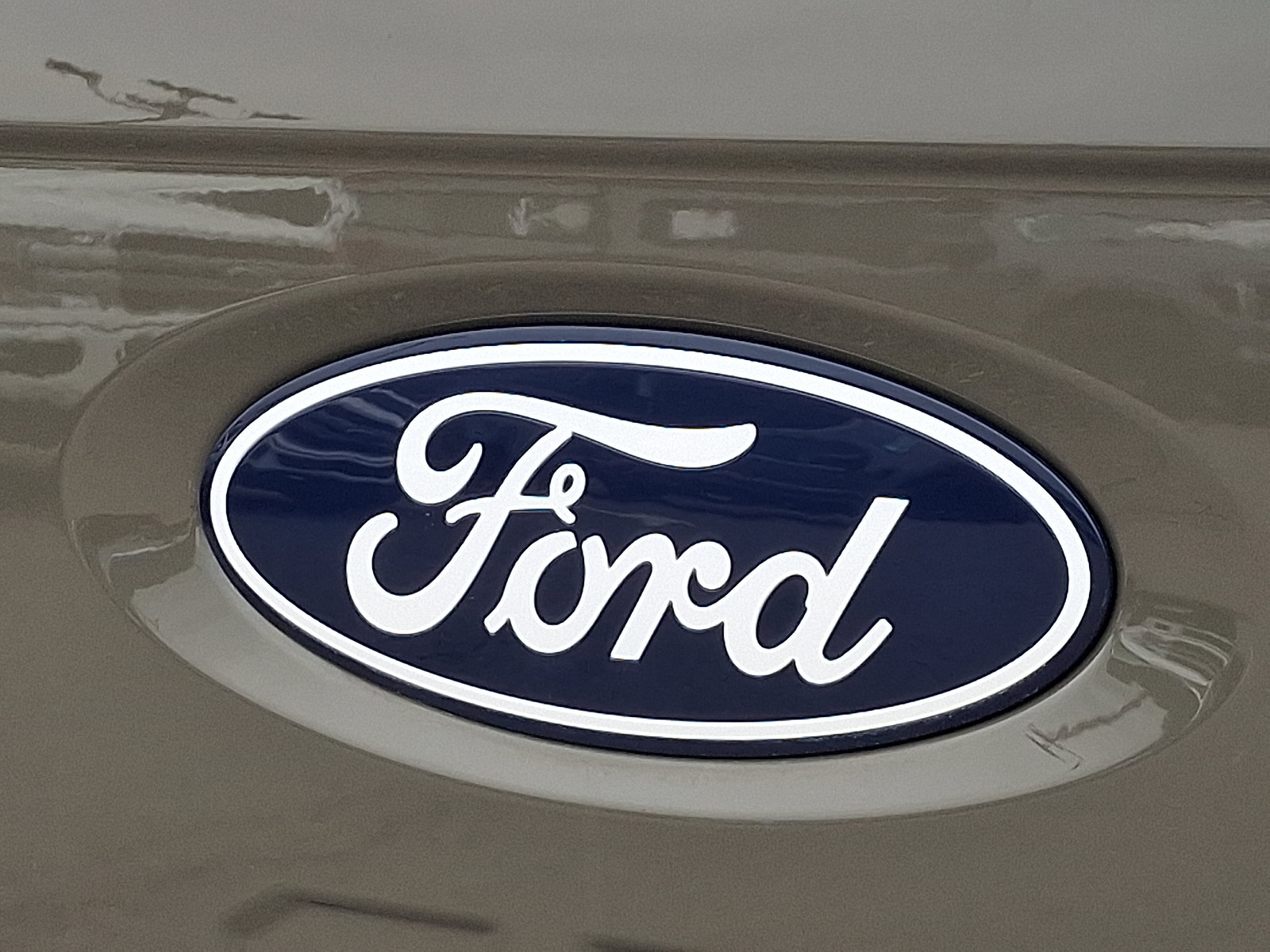 Certified 2025 Ford F150 XLT w/ Equipment Group 302A MID AWD/4WD image 29