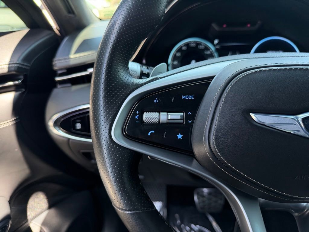 Used 2022 Genesis GV70 3.5T Sport w/ Sport Prestige Package AWD/4WD image 25