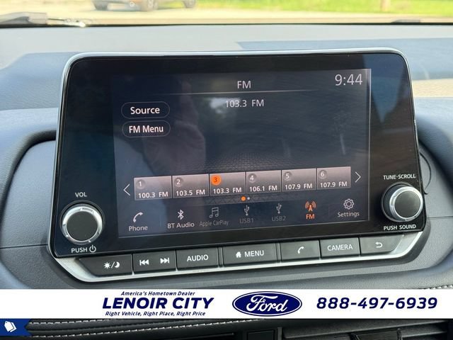 Used 2024 Nissan Rogue S AWD/4WD image 23