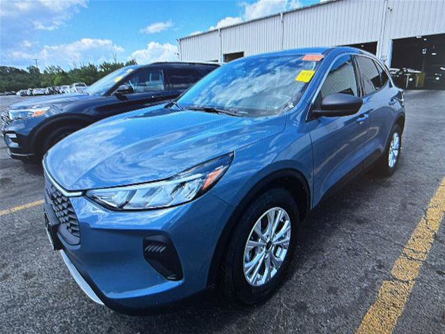 Certified 2023 Ford Escape Active AWD/4WD image 1