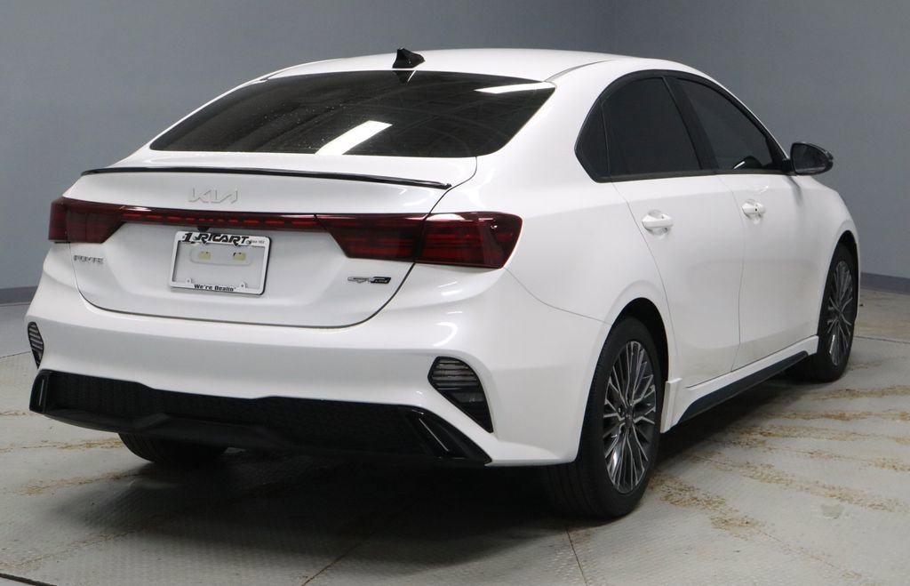 Used 2023 Kia Forte GT-Line image 11