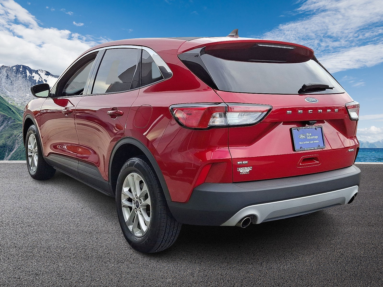 Certified 2022 Ford Escape SE w/ Convenience Package image 3