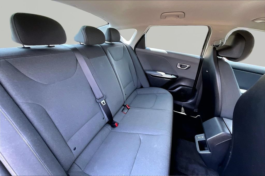 Used 2025 Kia K4 FWD image 27