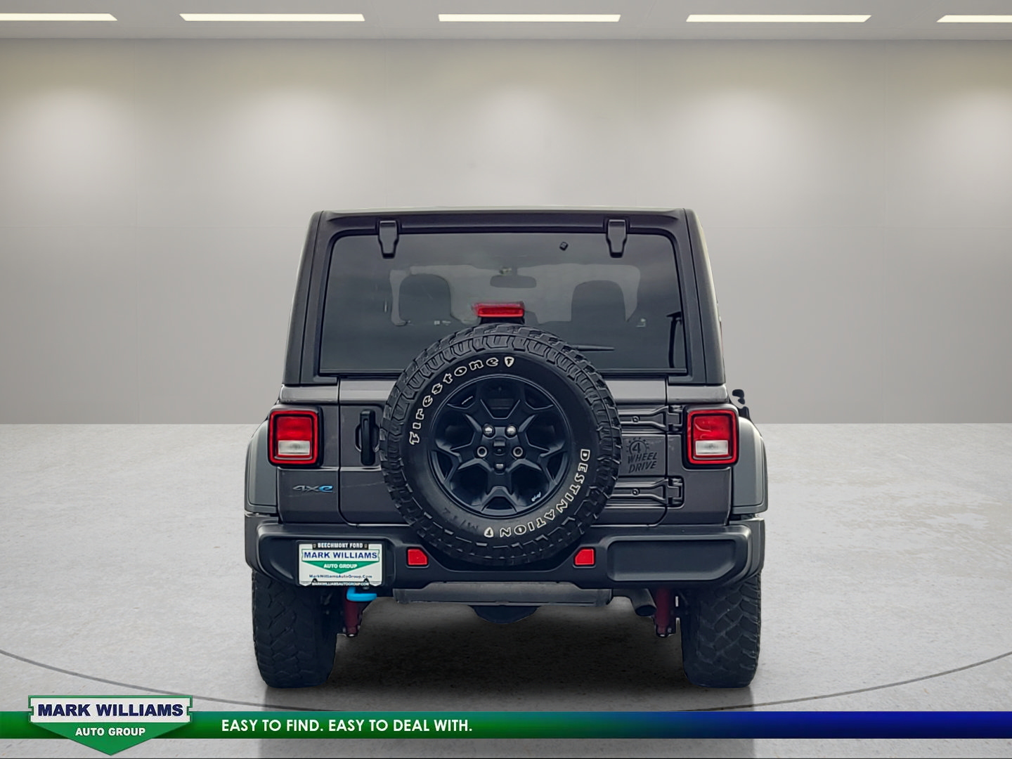 Used 2023 Jeep Wrangler Unlimited w/ Convenience Group AWD/4WD image 5