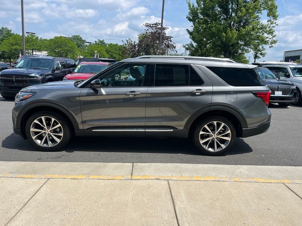 Certified 2025 Ford Explorer Platinum w/ Ultimate Package AWD/4WD image 6