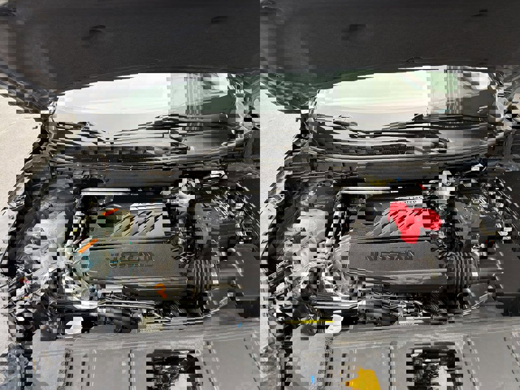 Used 2023 Nissan Rogue SV image 4