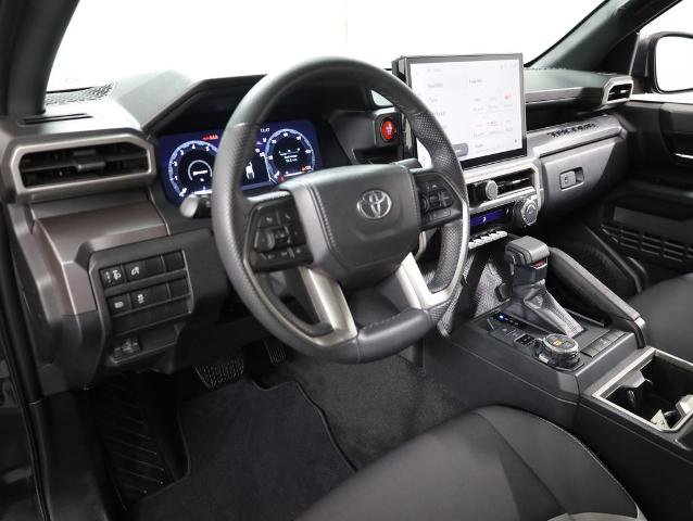 Used 2025 Toyota Tacoma TRD Off-Road image 9