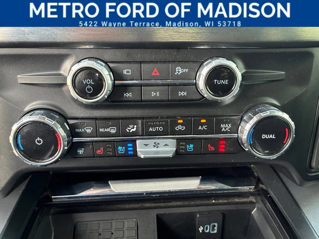 Certified 2025 Ford F250 Lariat w/ Black Appearance Package AWD/4WD image 24