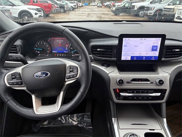 Certified 2023 Ford Explorer XLT w/ Equipment Group 202A image 21