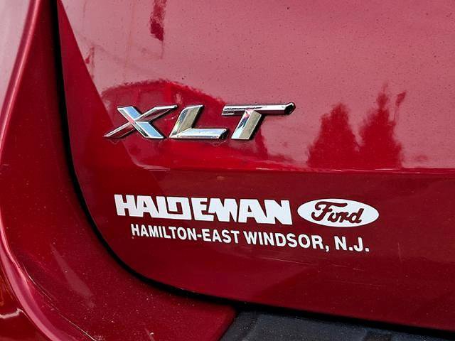 Certified 2022 Ford Explorer XLT w/ Equipment Group 202A AWD/4WD image 29