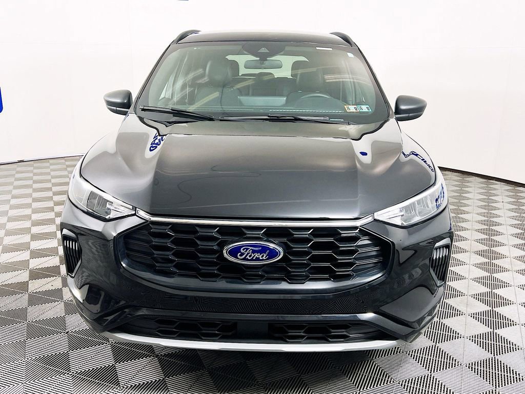 Certified 2023 Ford Escape ST-Line w/ Tech Pack #1 image 8