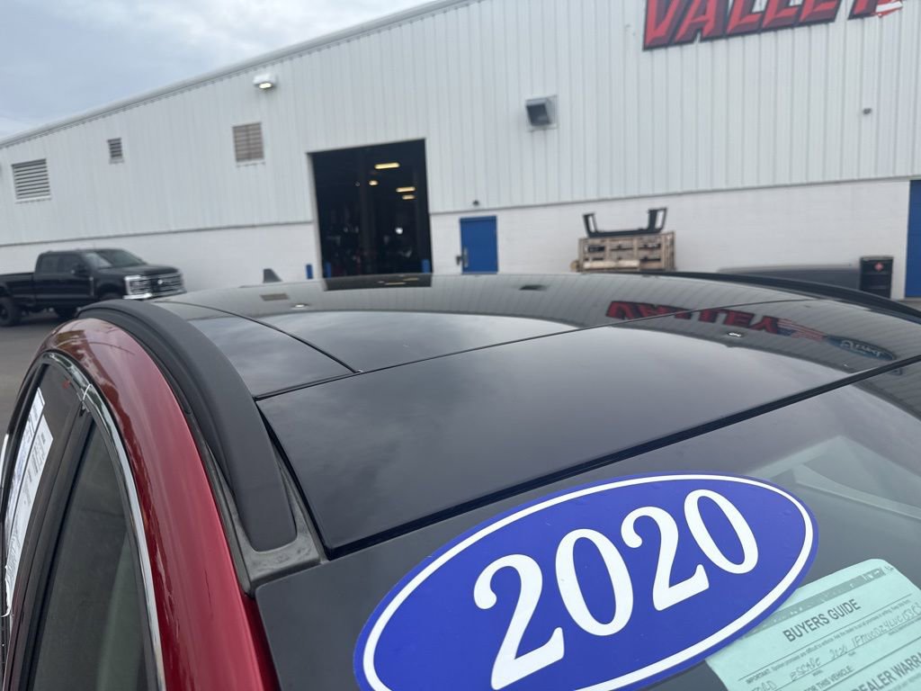 Certified 2020 Ford Escape Titanium w/ Titanium Premium Package 2.0 FWD image 2