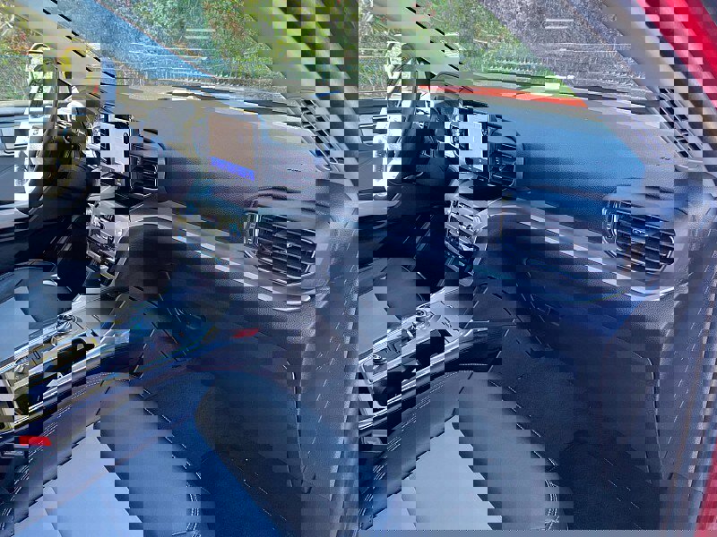 Certified 2022 Ford Explorer XLT w/ Equipment Group 202A image 29