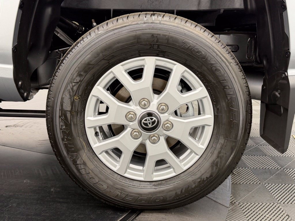 Used 2026 Toyota Tacoma SR5 AWD/4WD image 14