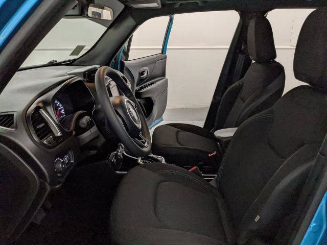 Used 2022 Jeep Renegade Altitude w/ Sun/Sound Group AWD/4WD image 20