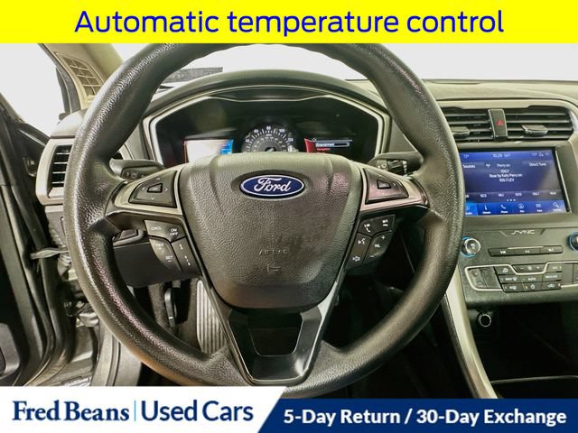 Certified 2020 Ford Fusion SE FWD image 14