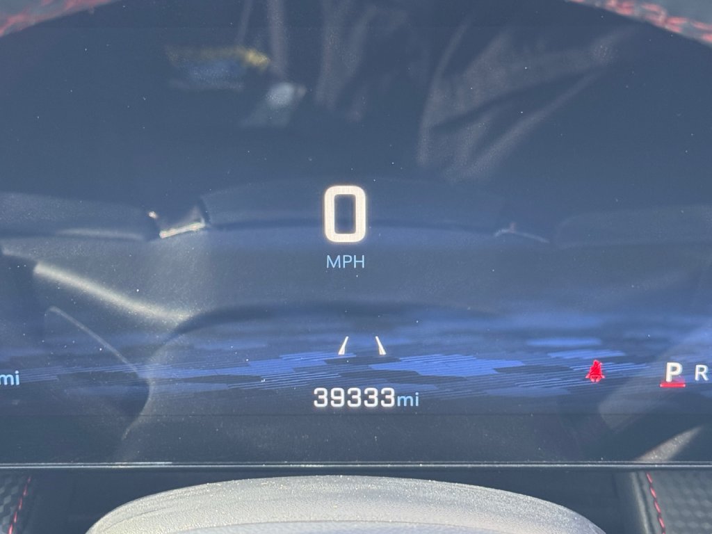 Used 2025 Chevrolet Equinox RS FWD image 24