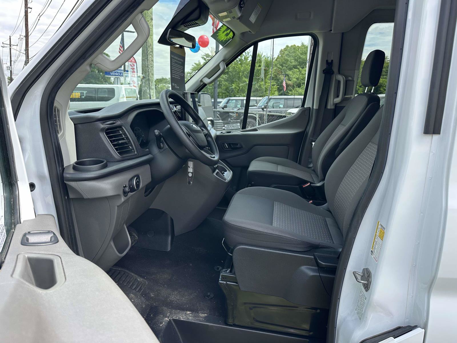 Certified 2024 Ford Transit 350 XLT RWD image 17