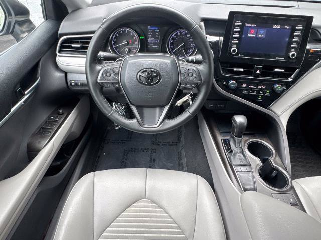 Used 2022 Toyota Camry SE w/ Cold Weather Package FWD image 38