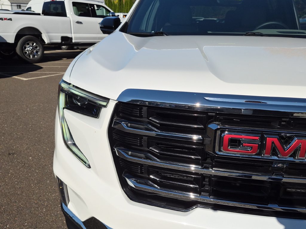 Used 2026 GMC Acadia Elevation w/ Elevation Premium Package FWD image 18