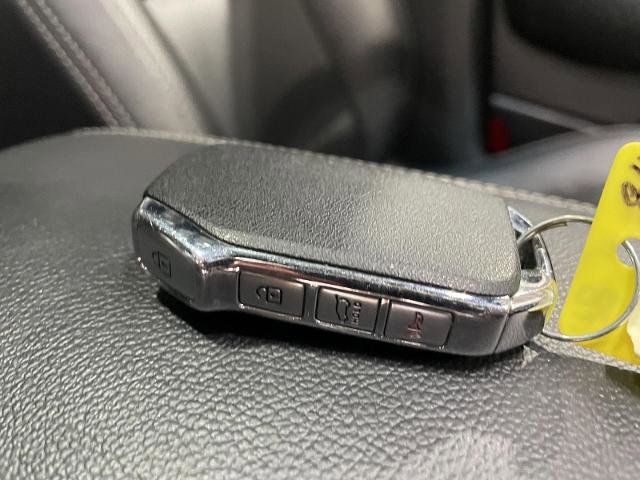 Used 2022 Kia Sportage Nightfall Edition image 28