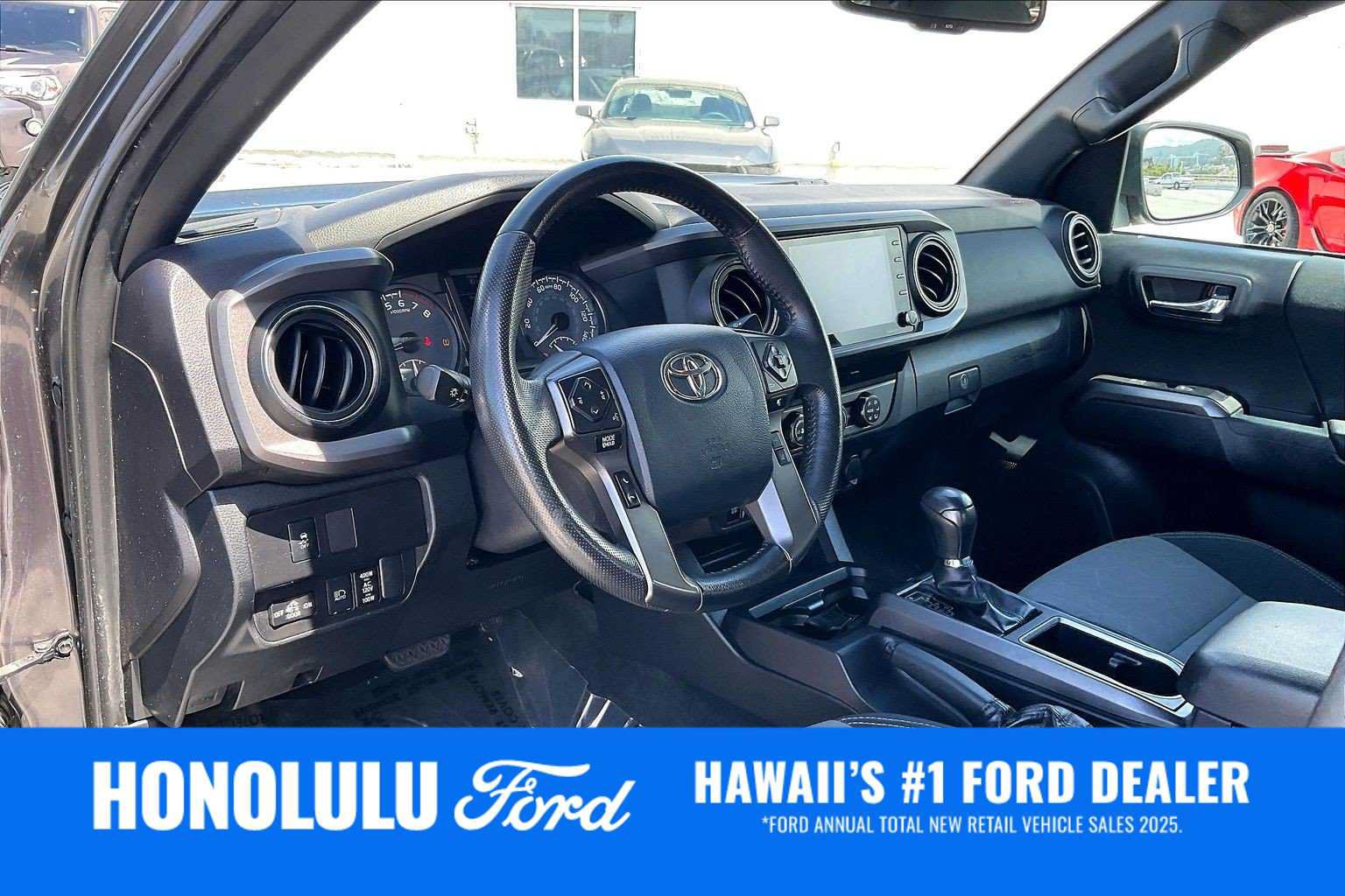 Used 2020 Toyota Tacoma TRD Off-Road w/ Technology Package AWD/4WD image 2