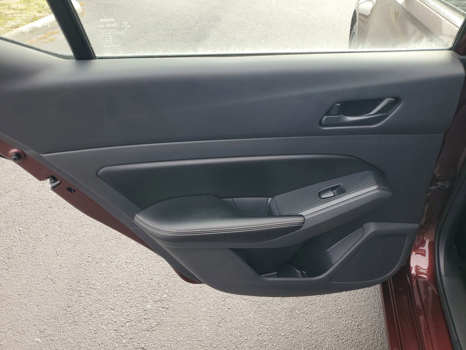 Used 2025 Nissan Altima 2.5 SV image 8