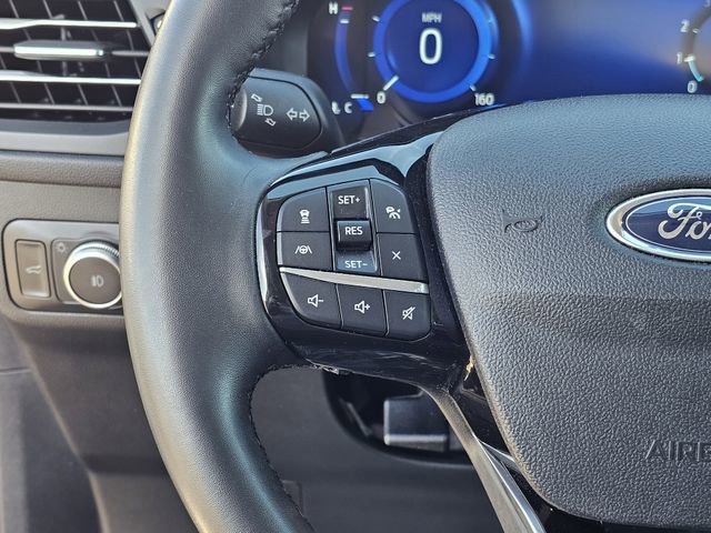 Certified 2022 Ford Escape Titanium image 24