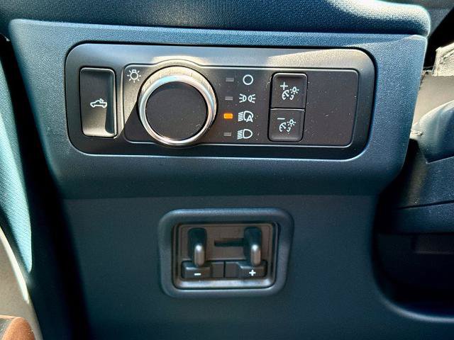 Certified 2022 Ford Maverick Lariat w/ Lariat Luxury Package AWD/4WD image 26