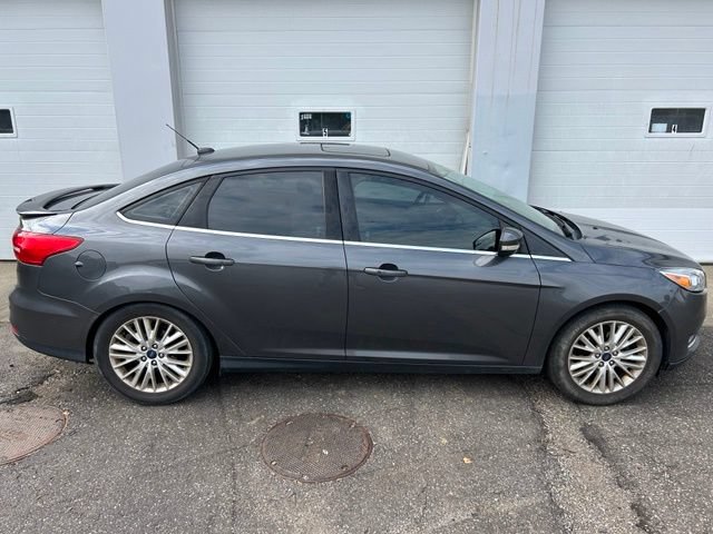 Certified 2018 Ford Focus Titanium FWD image 6