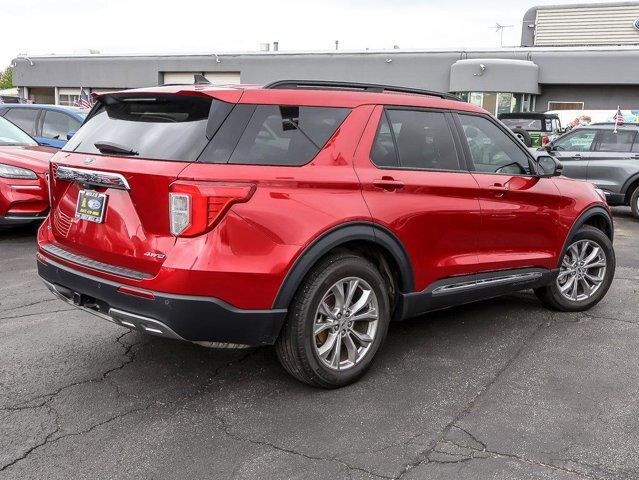 Certified 2023 Ford Explorer XLT w/ Equipment Group 202A AWD/4WD image 10