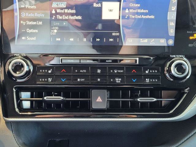 Used 2022 Toyota Highlander Platinum image 27