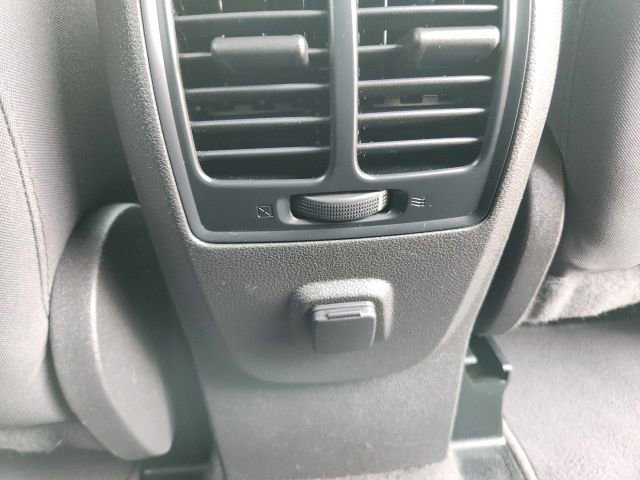 Certified 2018 Ford Escape SE w/ SE Sync 3 Package image 16