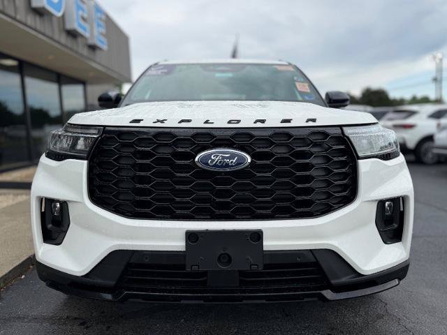 Certified 2025 Ford Explorer ST-Line w/ ST-Line Street Pack AWD/4WD image 2