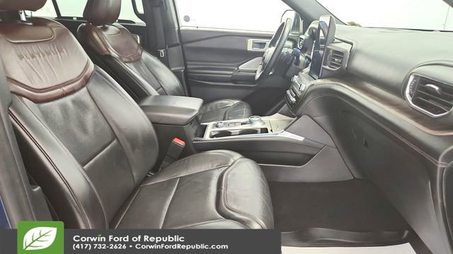 Certified 2020 Ford Explorer Platinum w/ Premium Technology Package image 26