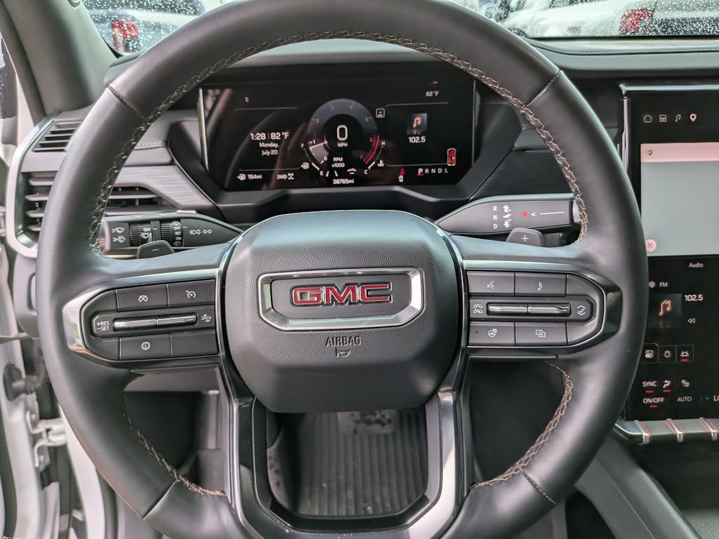 Used 2024 GMC Acadia AT4 AWD/4WD image 30
