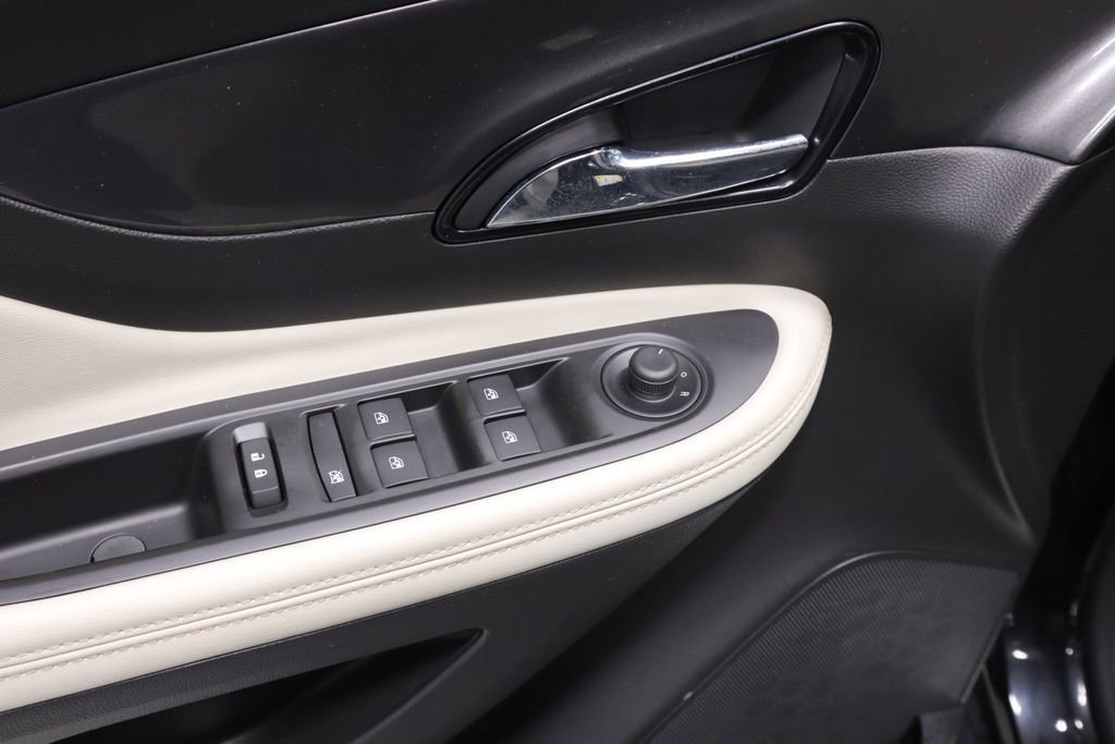 Used 2020 Buick Encore Preferred w/ Safety Package image 22