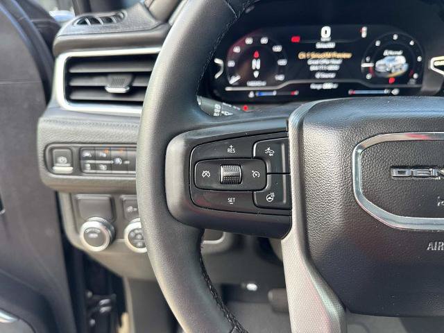 Used 2023 GMC Yukon XL Denali RWD image 25