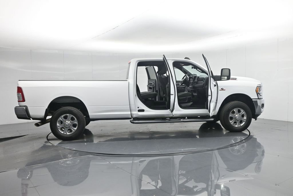 Used 2024 RAM 3500 Big Horn image 4