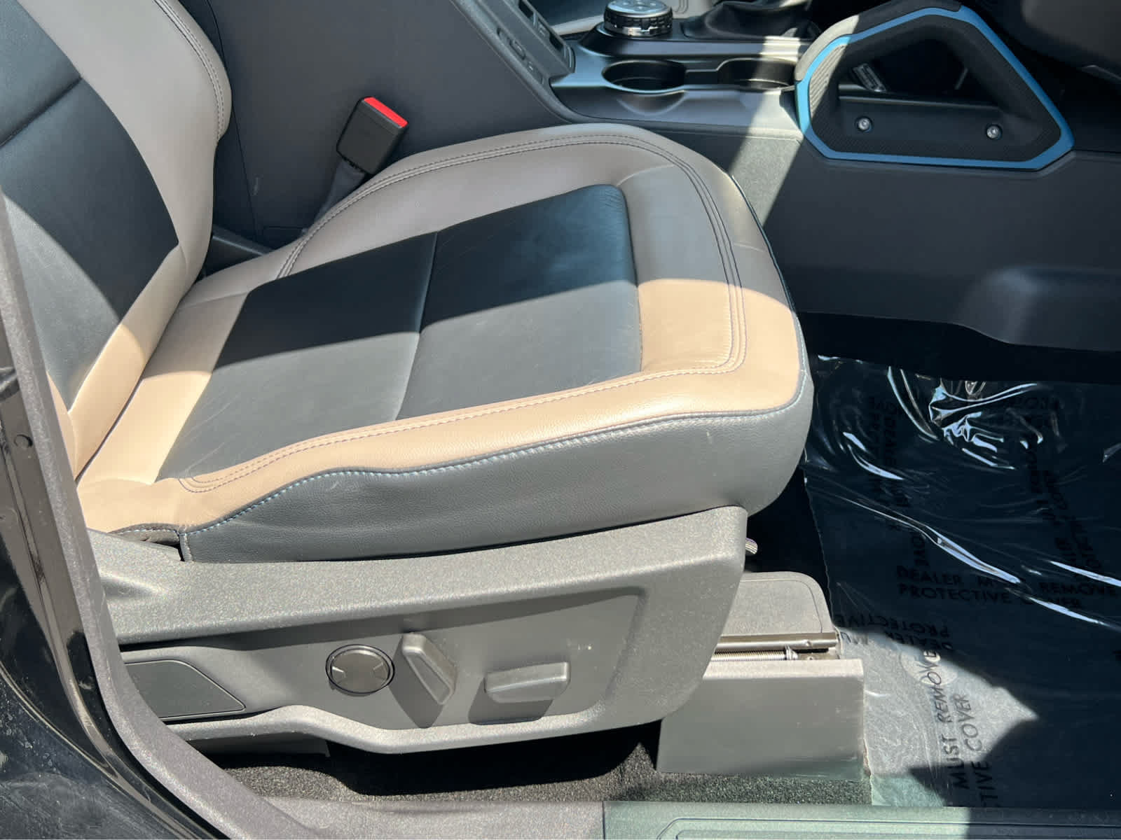 Certified 2023 Ford Bronco Wildtrak AWD/4WD image 18