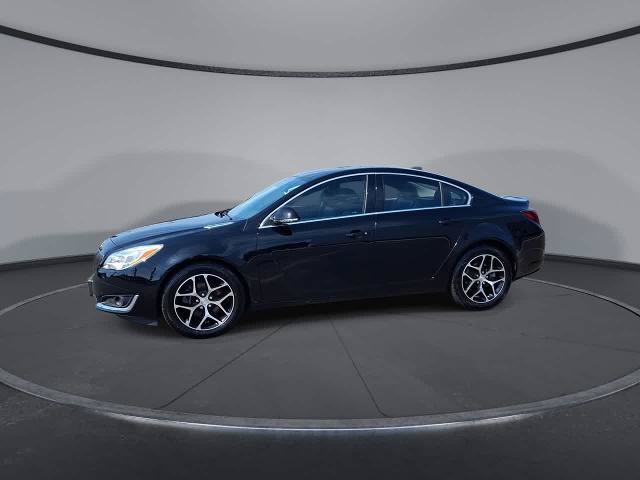 Used 2017 Buick Regal Sport Touring FWD image 4