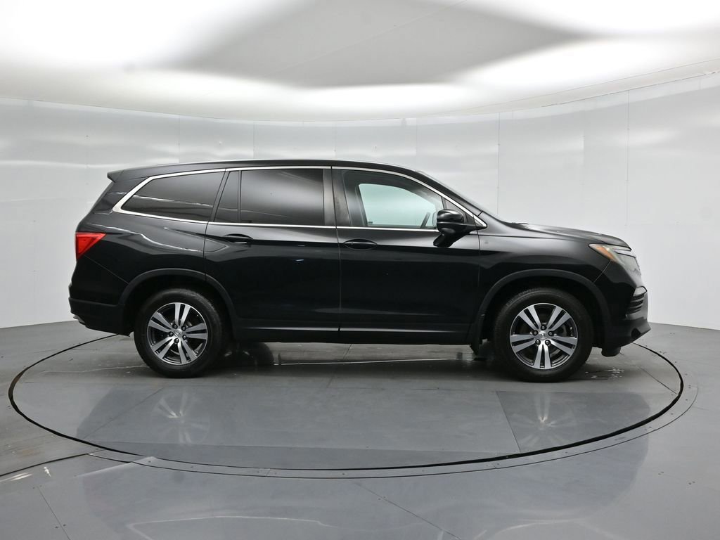 Used 2017 Honda Pilot EX image 8