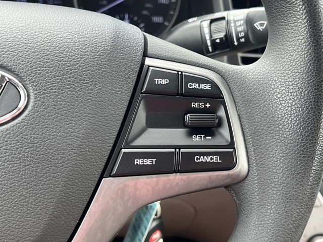 Used 2017 Hyundai Elantra SE FWD image 24