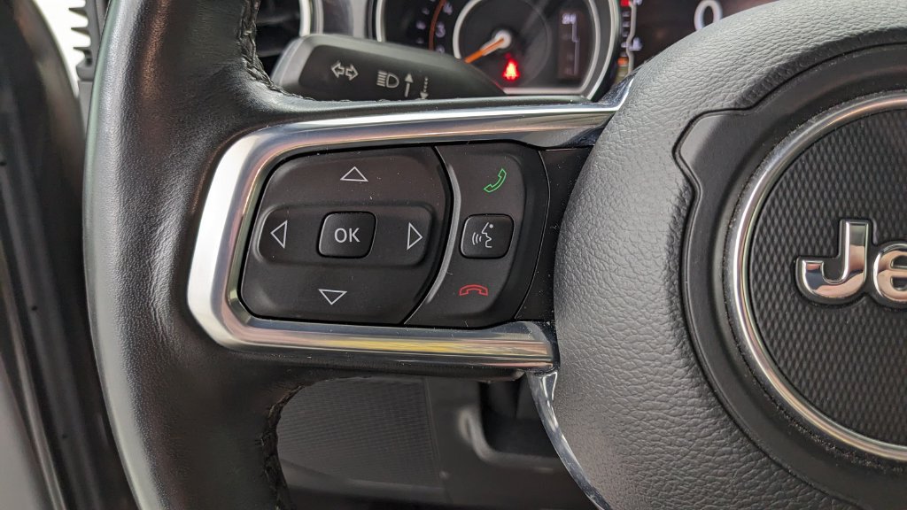 Used 2021 Jeep Wrangler Unlimited Sahara AWD/4WD image 32