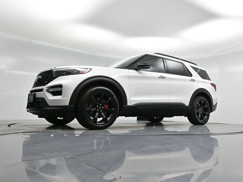 Certified 2021 Ford Explorer ST w/ Equipment Group 401A image 26