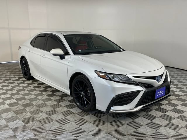 Used 2022 Toyota Camry XSE w/ Navigation Upgrade Package FWD image 18