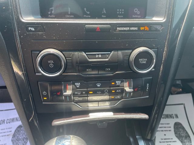 Certified 2019 Ford Explorer XLT w/ Equipment Group 202A AWD/4WD image 15