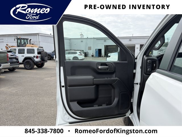 Used 2022 Chevrolet Silverado 1500 Custom AWD/4WD image 10