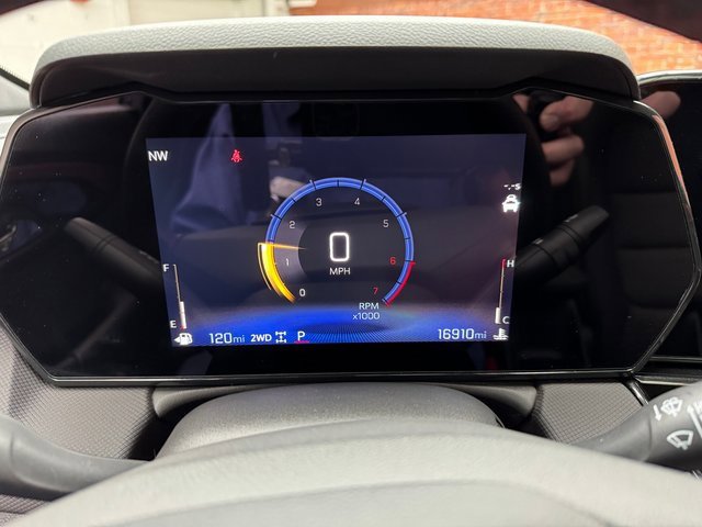 Used 2024 Chevrolet TrailBlazer RS w/ Convenience Package image 16